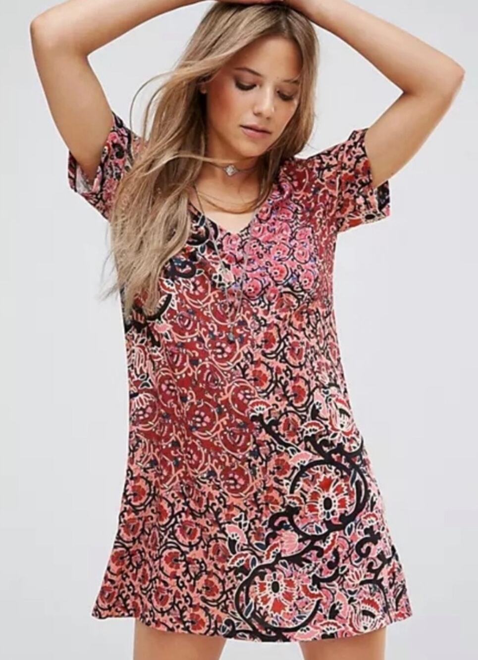 Mink Pink Testament Floral Pattern V Neck T Shirt Dress Size Large